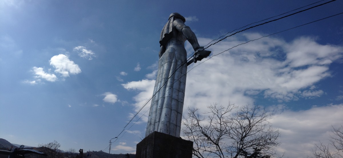 socha-tbilisi-monument