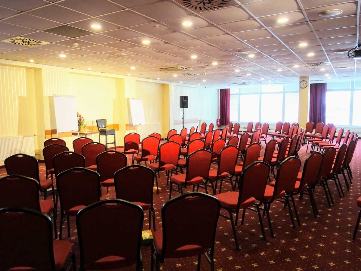 kongres sála hotel senec
