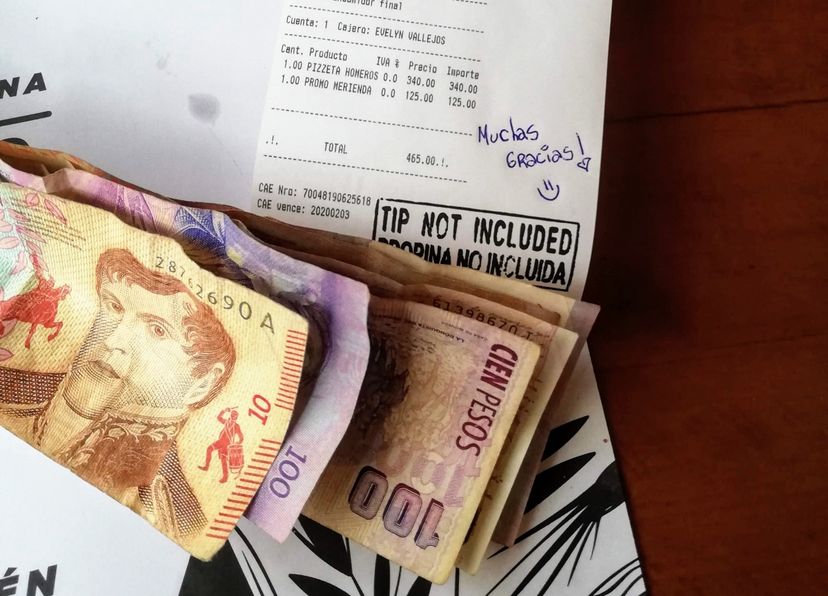 argentínske pesos