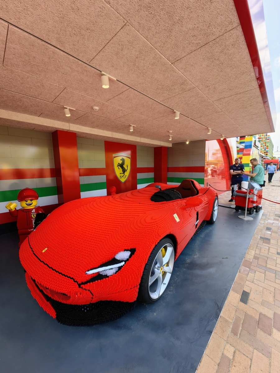 Ferrari z lega v Legolande v Billunde